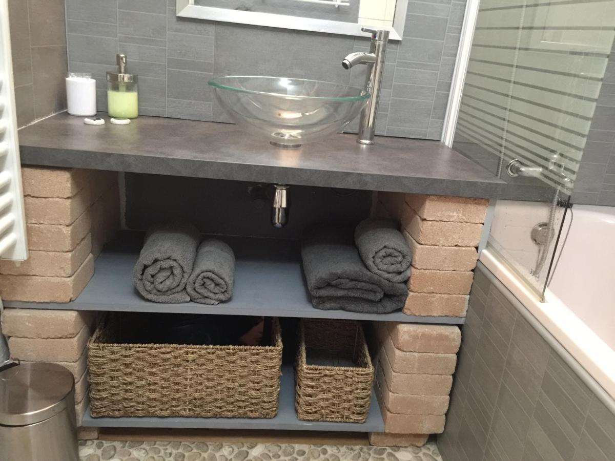 T2 Avec Terrasse, Clim , Box Fibre Vedène